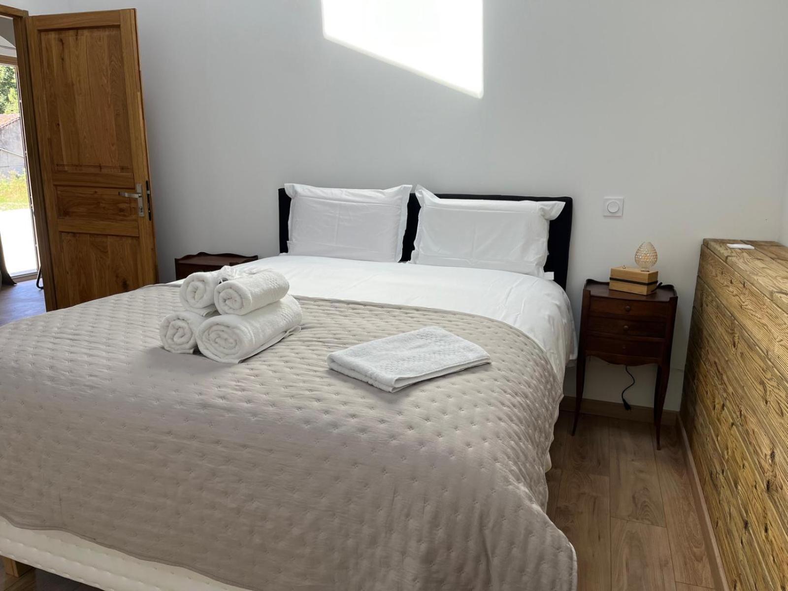 Fantastic Petit Beauval Hotell Saint-Sulpice-et-Cameyrac Eksteriør bilde